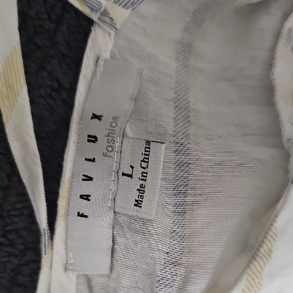 Boutique Purchase..Striped White and Gray Two-Piece Set - Picture 2 of 7